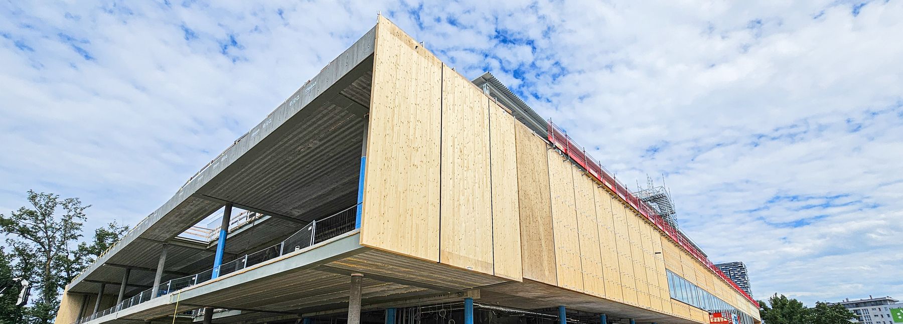 Ein Foto von der Dachgleich der Sport Arena. 