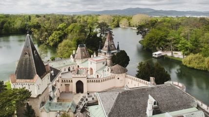 Luftaufnahme von Schloss Laxenburg